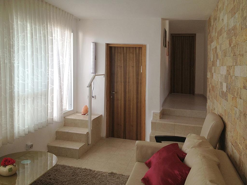 Mina Teva Villa Metula Buitenkant foto