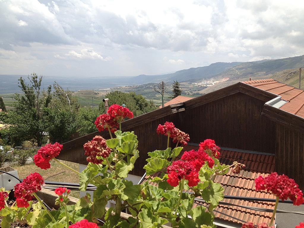 Mina Teva Villa Metula Buitenkant foto